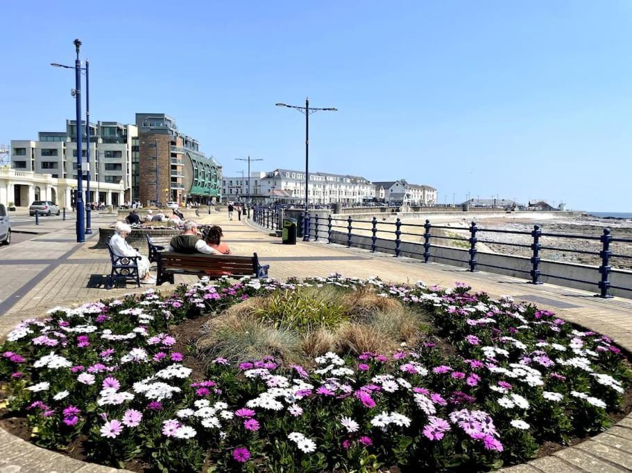 Luxury Porthcawl 1 Bedroom Apt, Prime Location 외부 사진